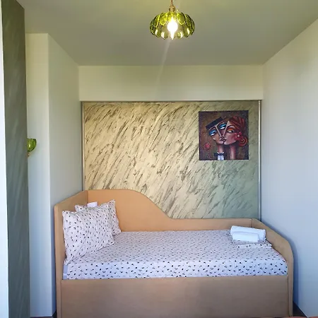 Yantra Tower Deluxe * גברובו