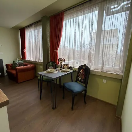 Yantra Tower Deluxe גברובו