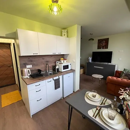 Yantra Tower Deluxe גברובו